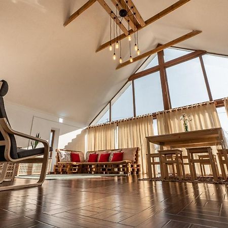 Hostel Modern Loft Lighthouse Karakol Exterior foto